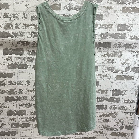 Exist Green Tank Top Size Small - Picture 2 of 4